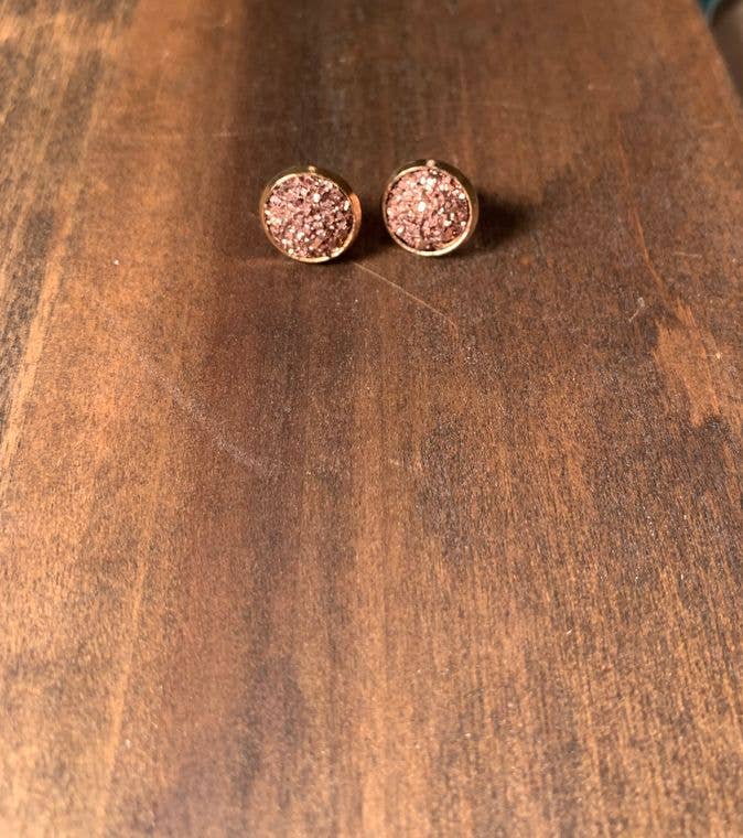 Druzy stud earrings: Blue